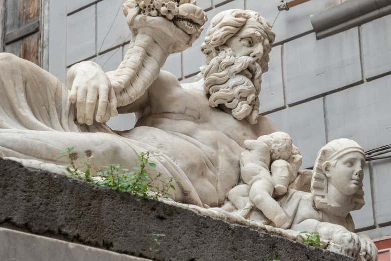 Scultura del Dio Nilo a Napoli