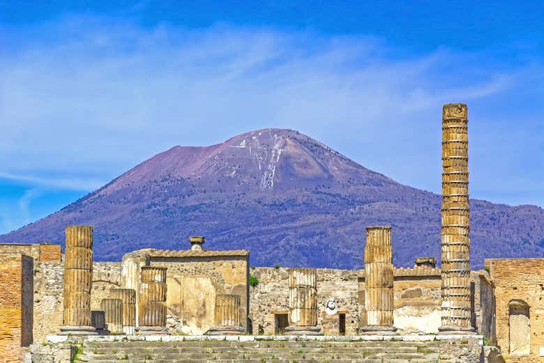 Vista sul Vesuvio da Pompei