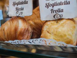 Sfogliatelle napoletane